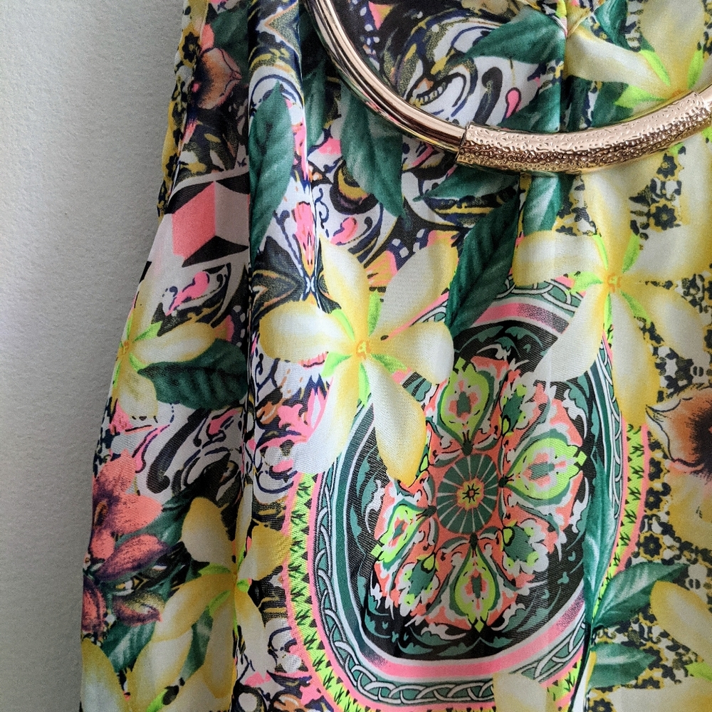 Tropical Embellished Floral Romper - Picture 12 of 12